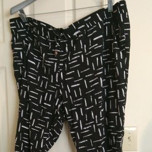 Gap Black Tapered Light Weight Pants